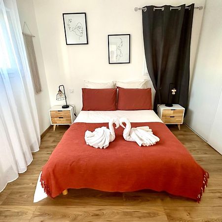 Le Pouticaire Apartment Salinelles Bagian luar foto