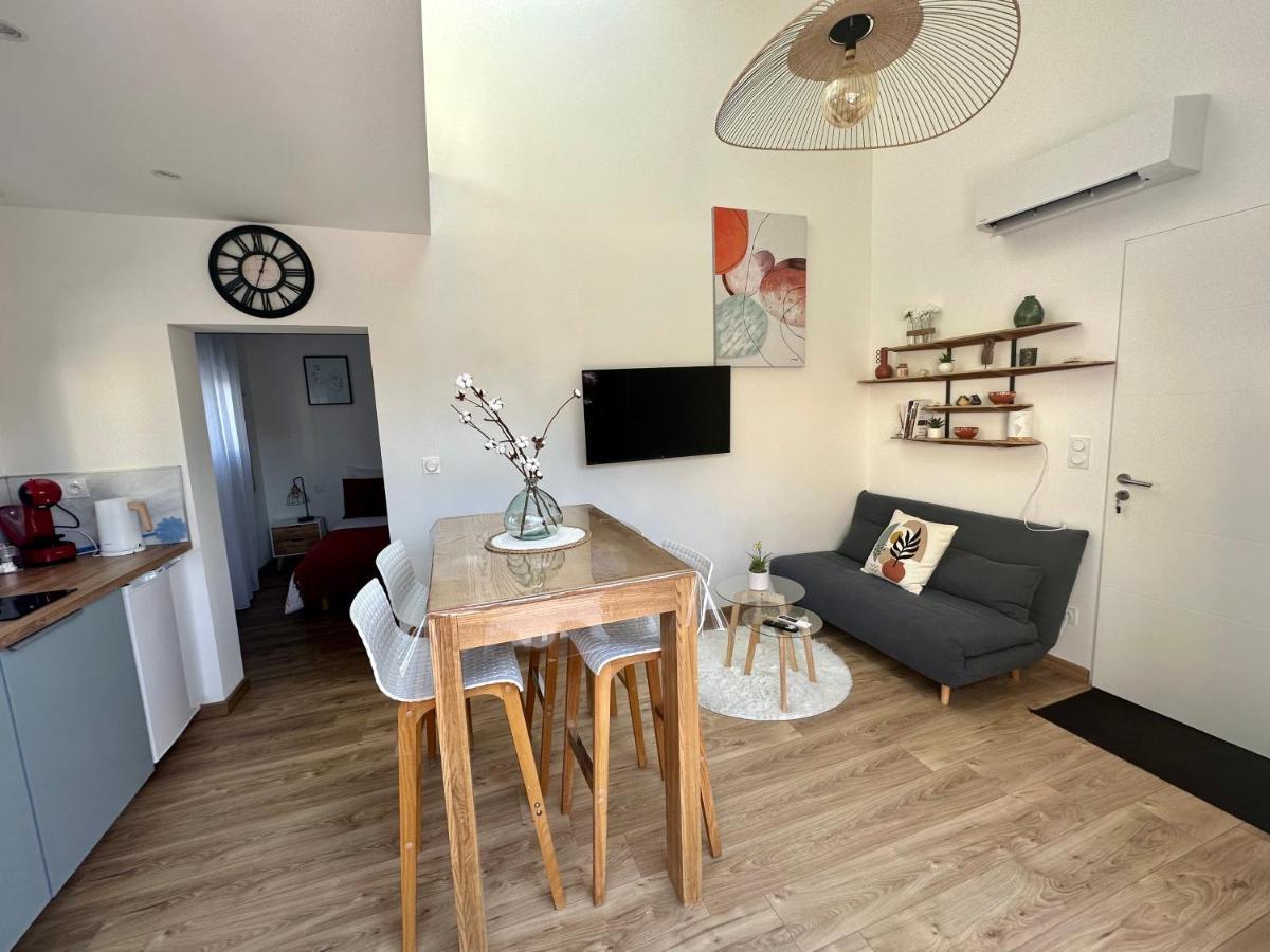 Le Pouticaire Apartment Salinelles Bagian luar foto